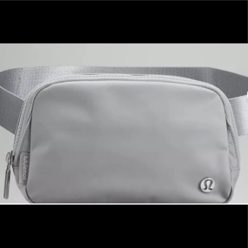 Lululemon Everywhere Belt Bag